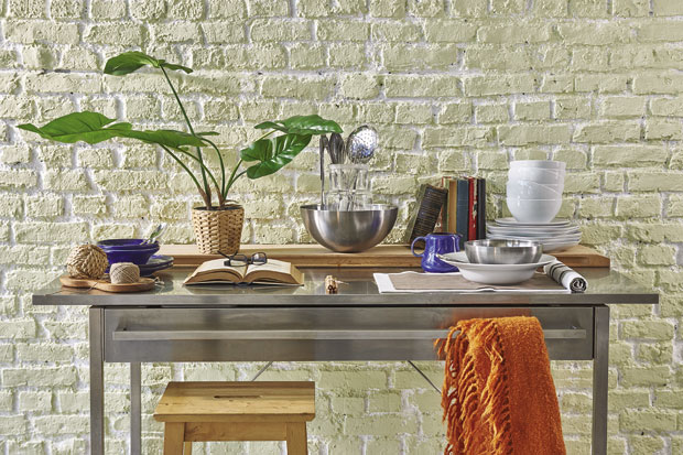 Камени зид за луксузан изглед дневног боравка